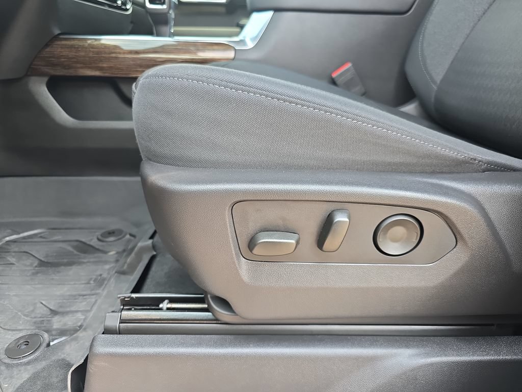 Certified 2025 GMC Sierra 1500 Elevation AWD/4WD image 32