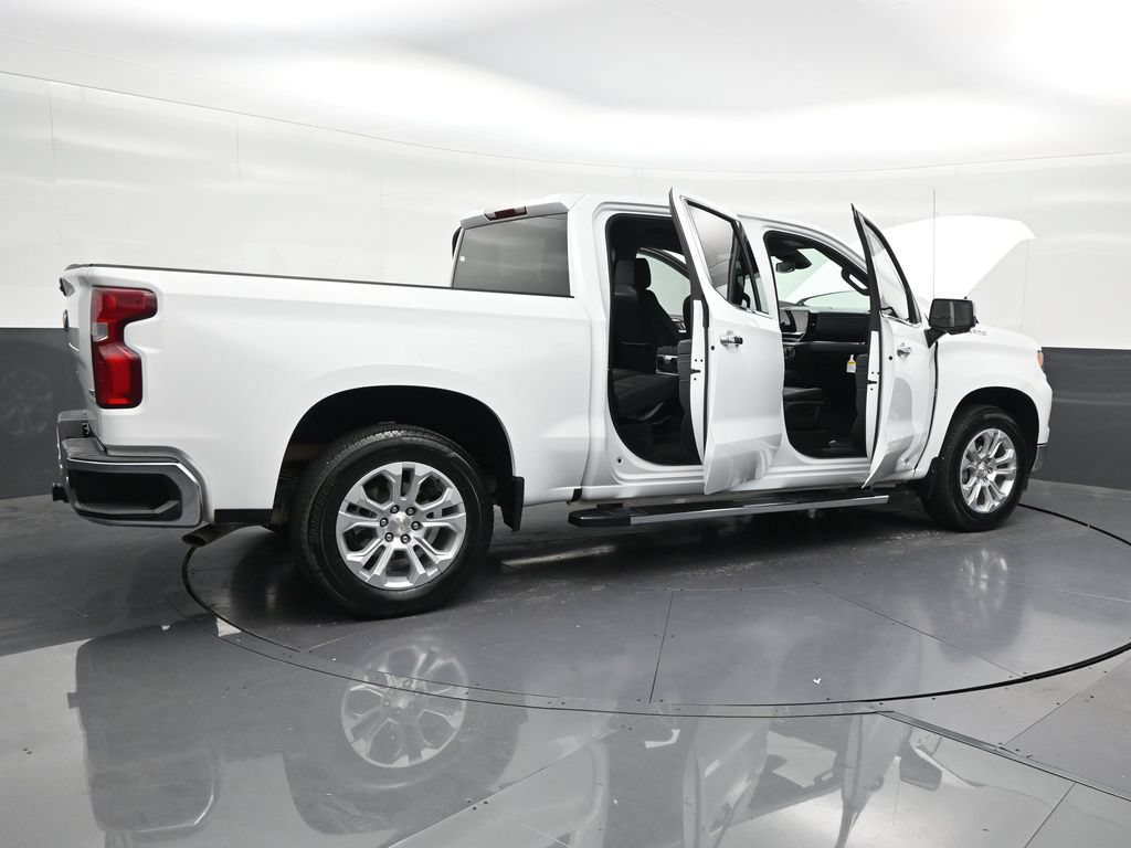 Used 2025 Chevrolet Silverado 1500 LTZ RWD image 32