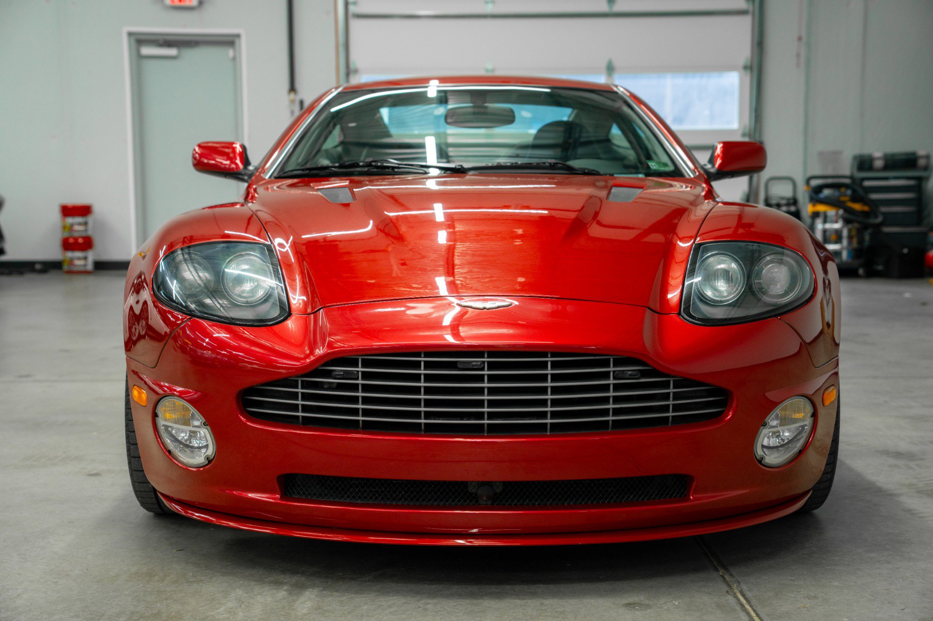 Used 2005 Aston Martin Vanquish S RWD image 4