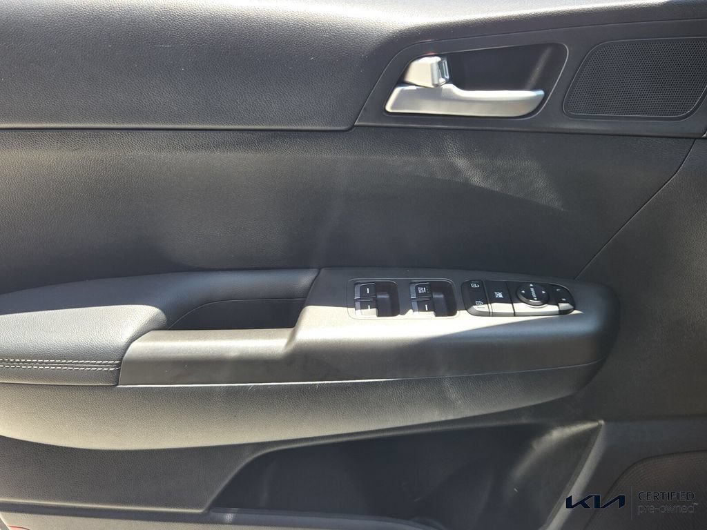 Certified 2022 Kia Sportage LX FWD image 30