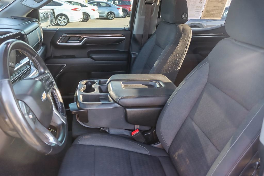 Used 2022 Chevrolet Silverado 1500 LT image 37