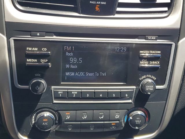 Used 2017 Nissan Altima 2.5 SR w/ Interior Lighting Package image 4