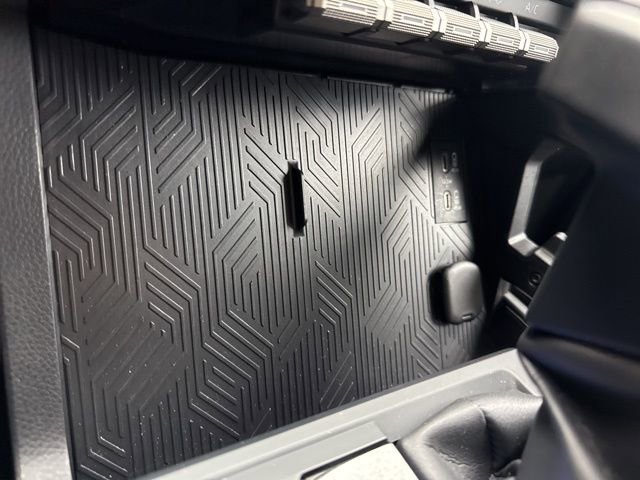 Used 2025 Toyota Tacoma TRD Sport AWD/4WD image 17