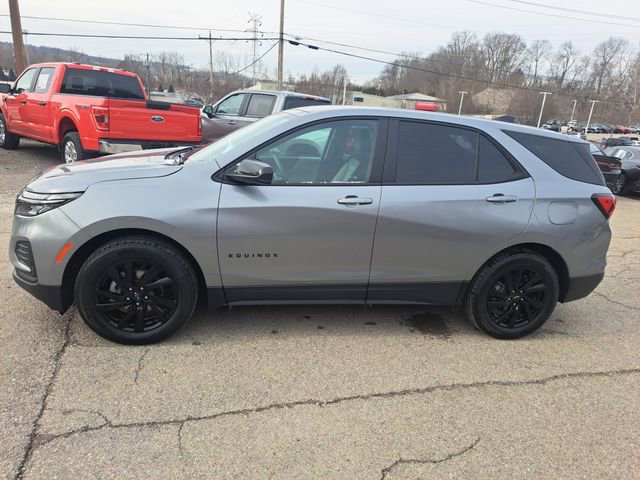 Used 2024 Chevrolet Equinox LS w/ LS Convenience Package image 2