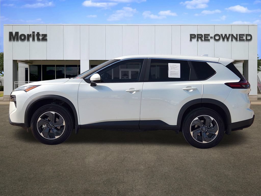 Used 2026 Nissan Rogue SV w/ Cold Weather Package AWD/4WD image 4