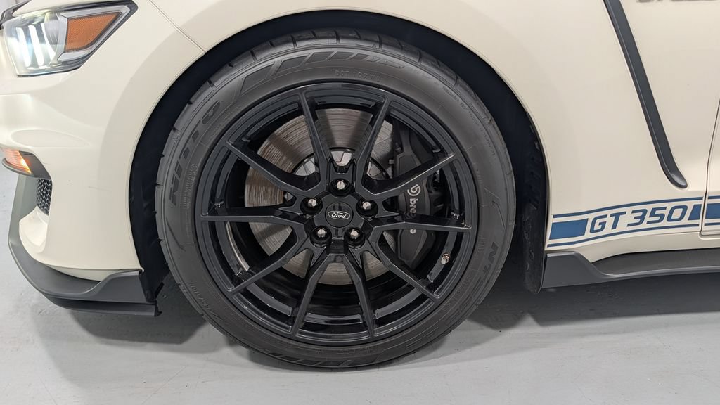 Used 2020 Ford Mustang Shelby GT350 w/ Technology Package RWD image 24