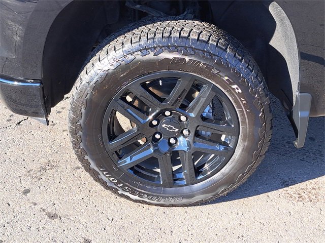 Used 2025 Chevrolet Silverado 1500 LT Trail Boss w/ Convenience Package II image 4