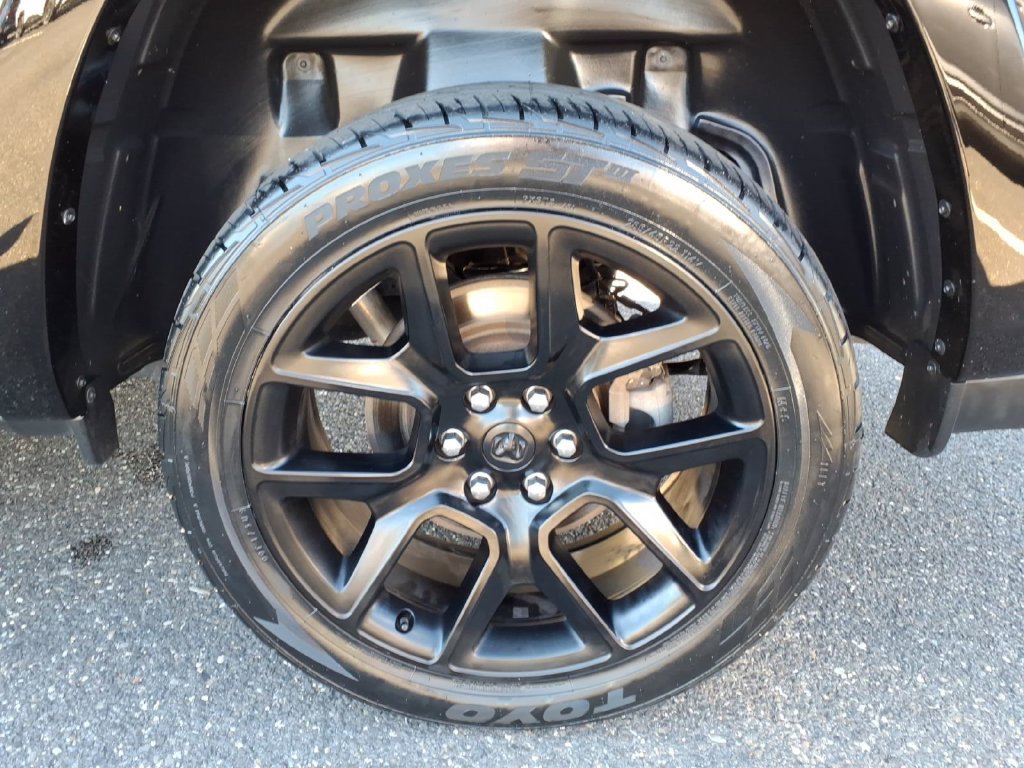 Certified 2025 RAM 1500 Laramie w/ Night Edition AWD/4WD image 15