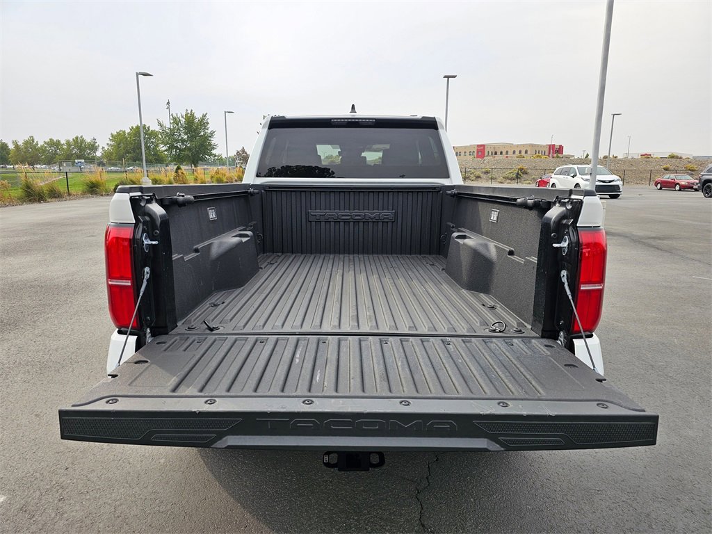 Used 2025 Toyota Tacoma SR5 image 13