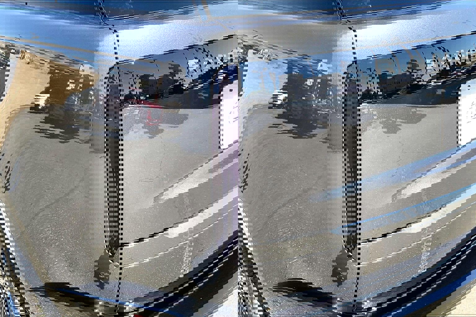 New 2026 Land Rover Range Rover Long Wheelbase Autobiography image 6