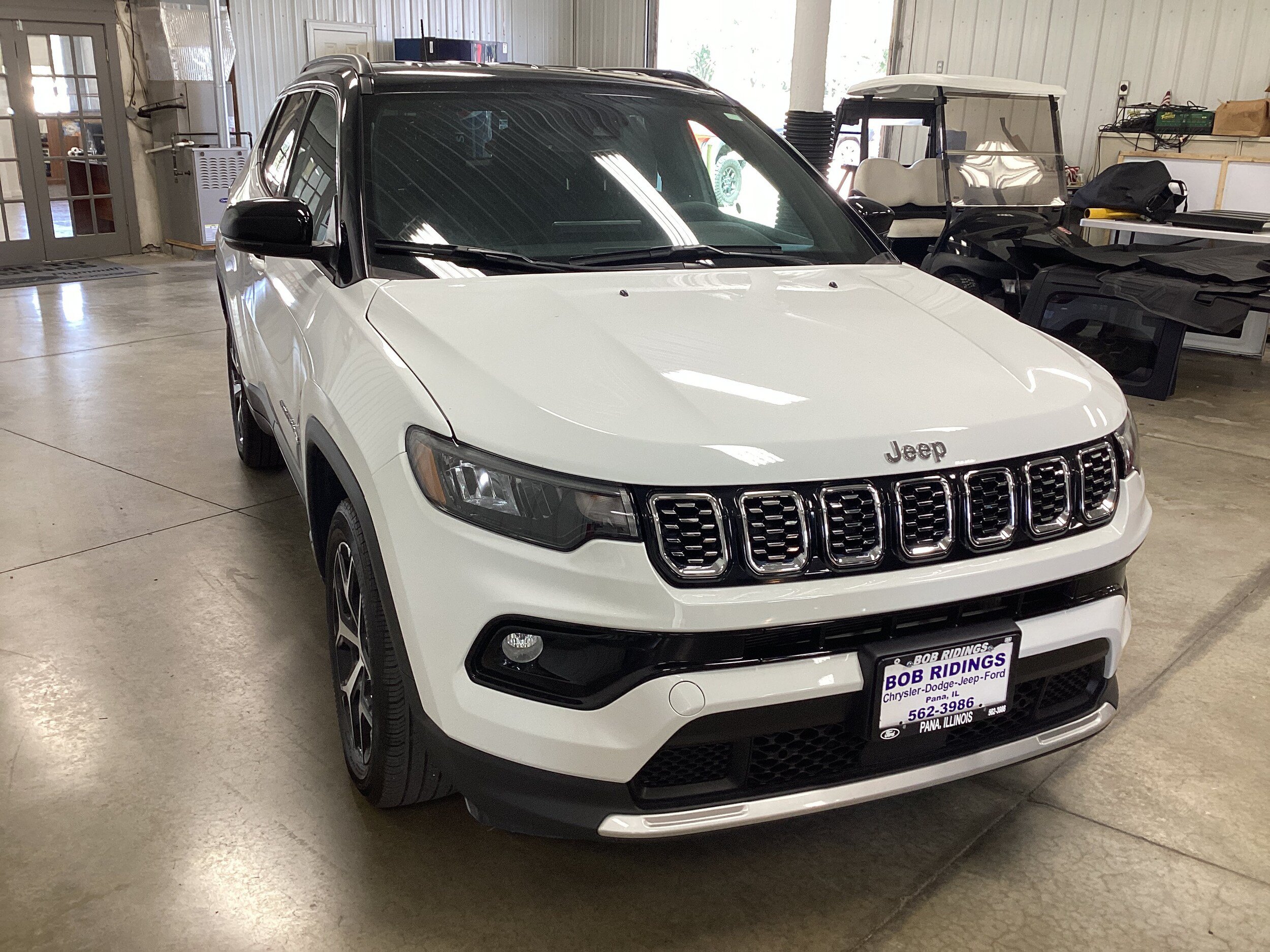 Used 2025 Jeep Compass Limited AWD/4WD image 7