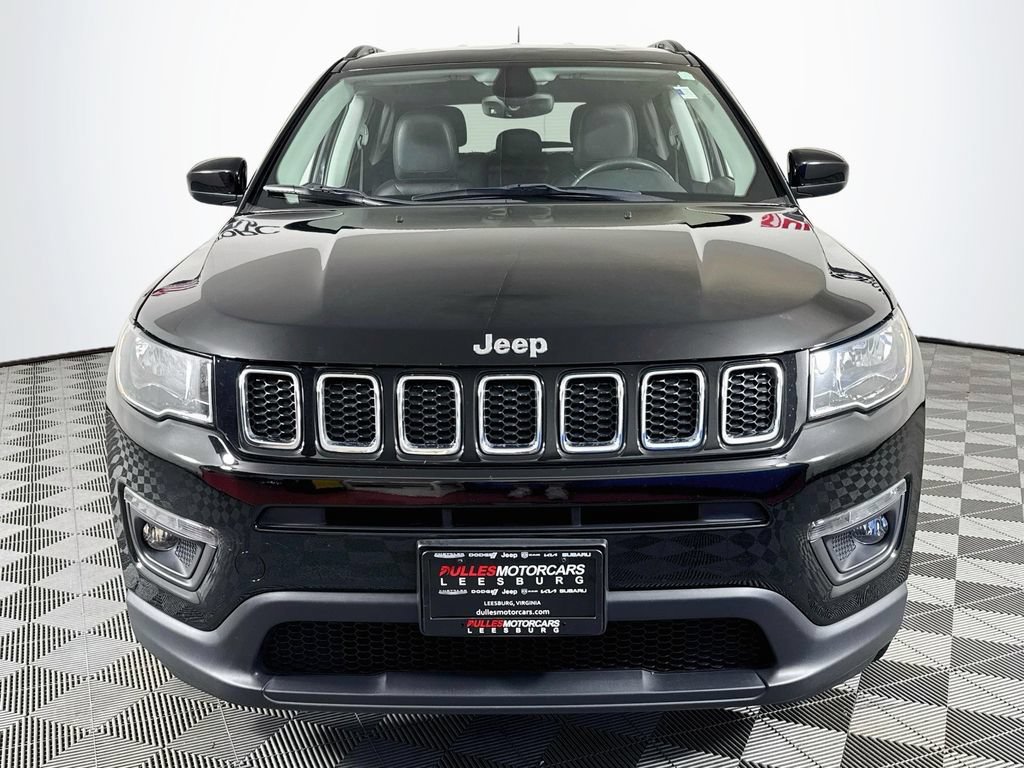Used 2018 Jeep Compass Latitude w/ Popular Equipment Group AWD/4WD image 2