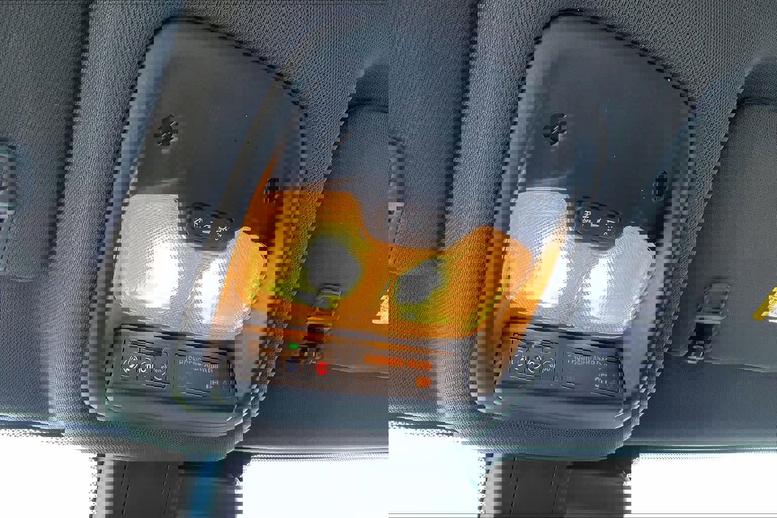 Used 2022 Chevrolet TrailBlazer RS image 35