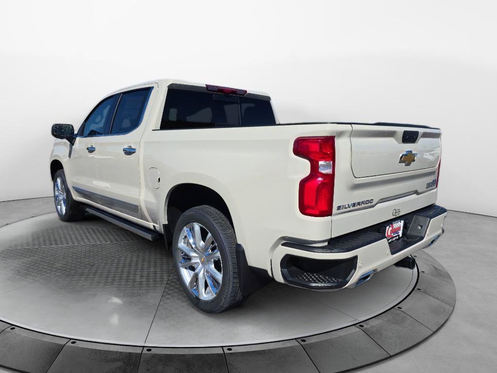 New 2026 Chevrolet Silverado 1500 High Country AWD/4WD image 3
