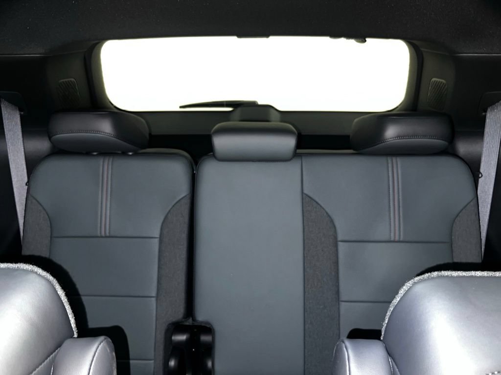 New 2026 GMC Acadia AT4 w/ Luxury Package AWD/4WD image 36