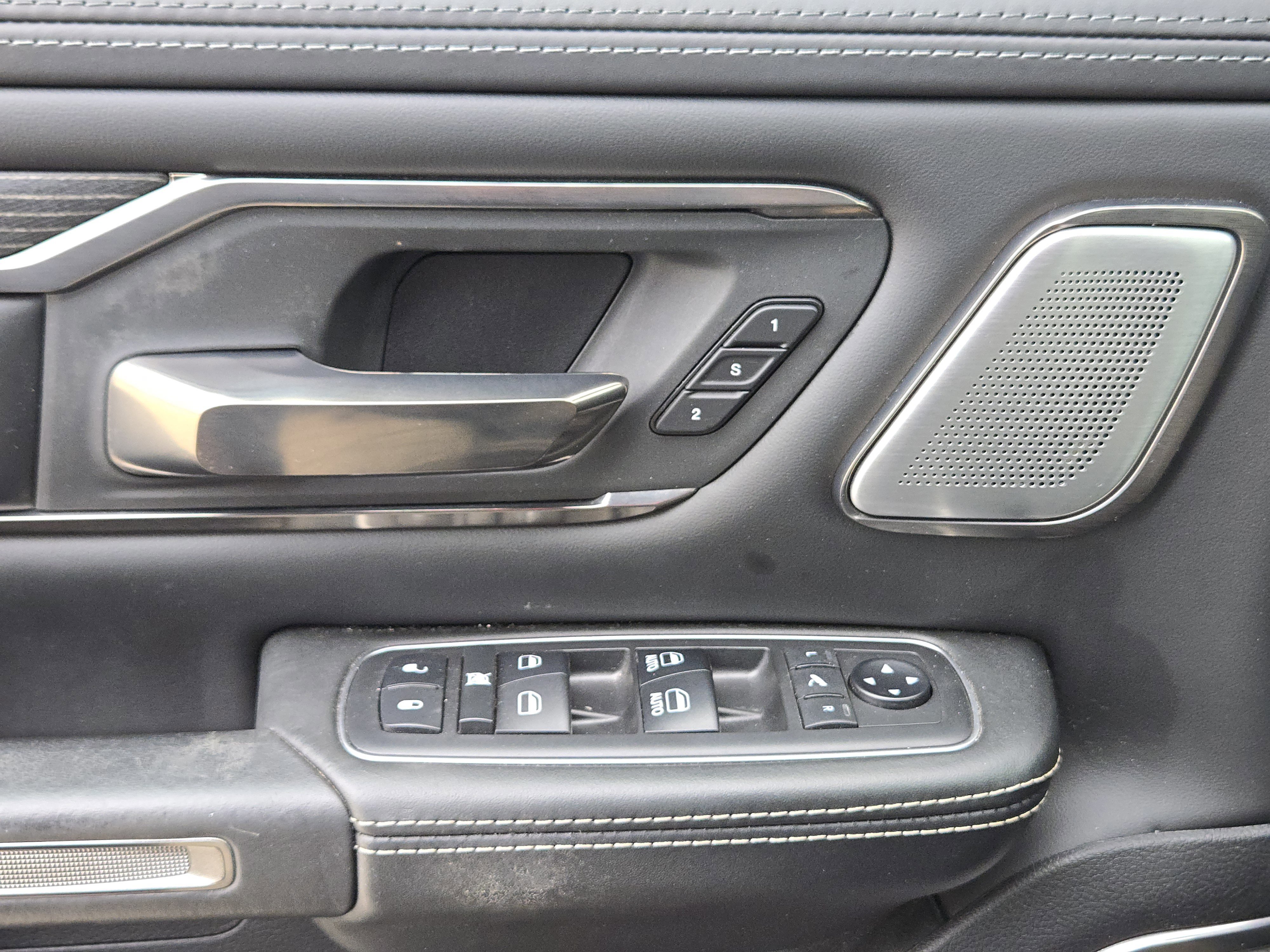 Used 2019 RAM 1500 Limited image 22