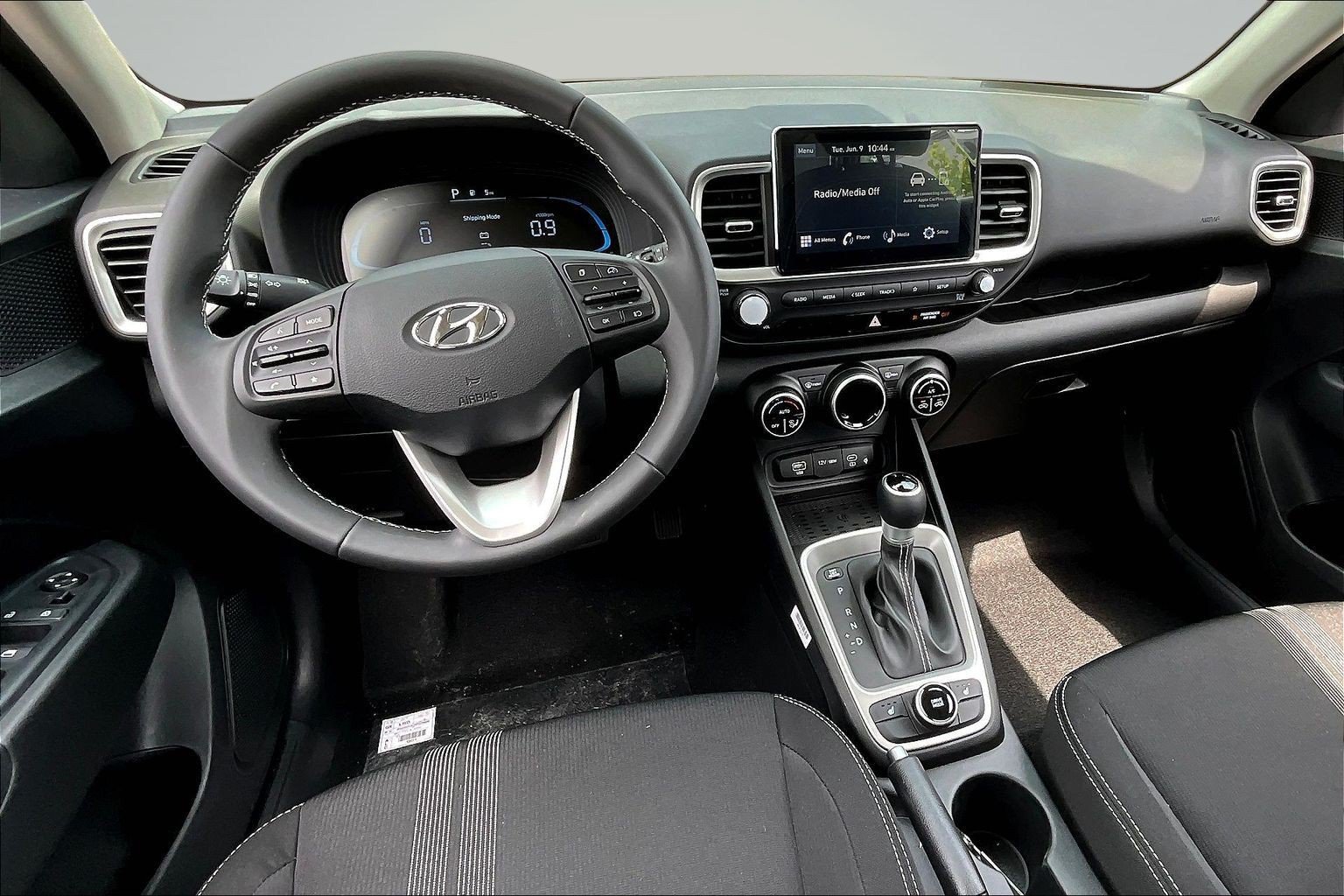 New 2026 Hyundai Venue SEL FWD image 4