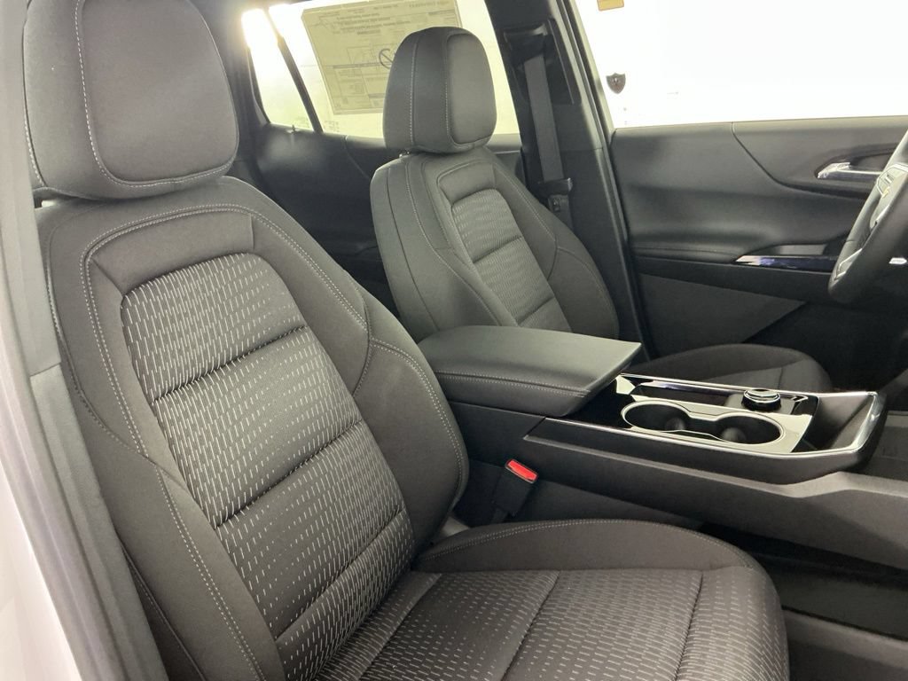 New 2027 Chevrolet Equinox LT w/ Safety and Technology Package AWD/4WD image 10