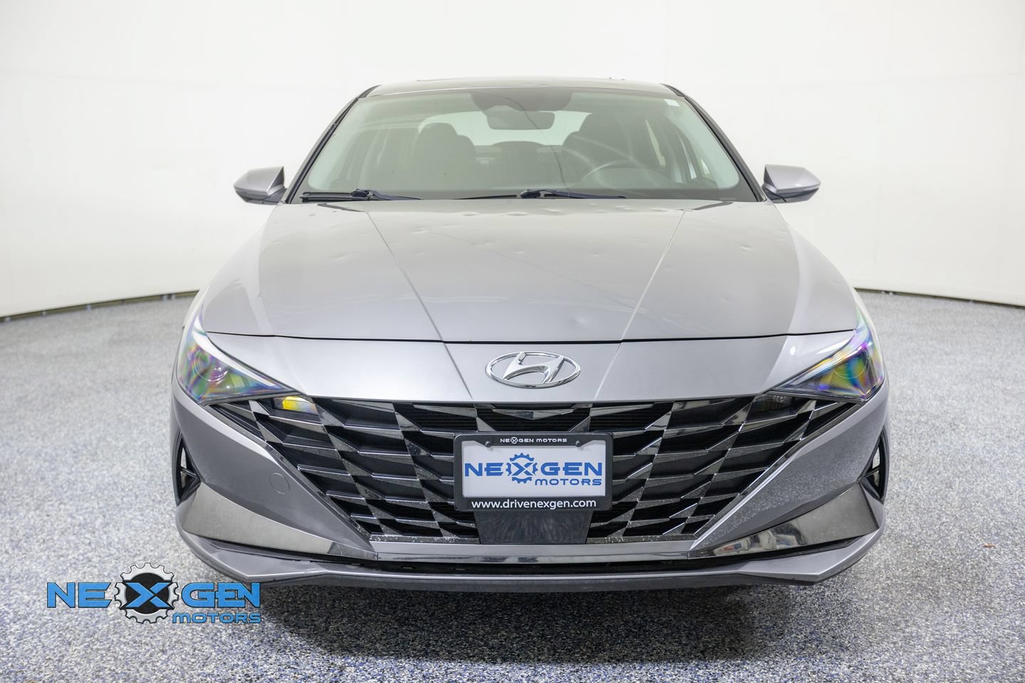Used 2021 Hyundai Elantra SEL w/ Convenience + Premium Package FWD image 2