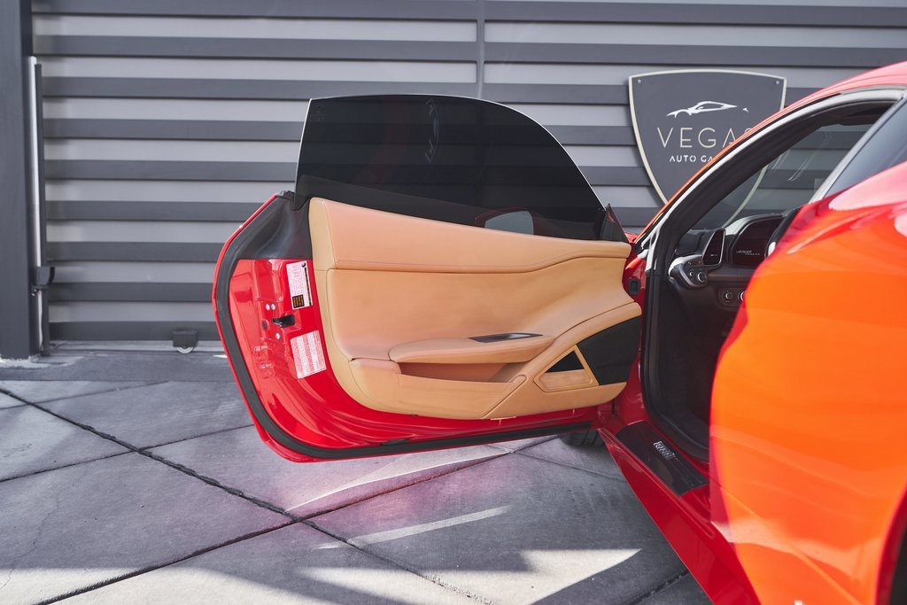 Used 2013 Ferrari 458 Italia Coupe image 33