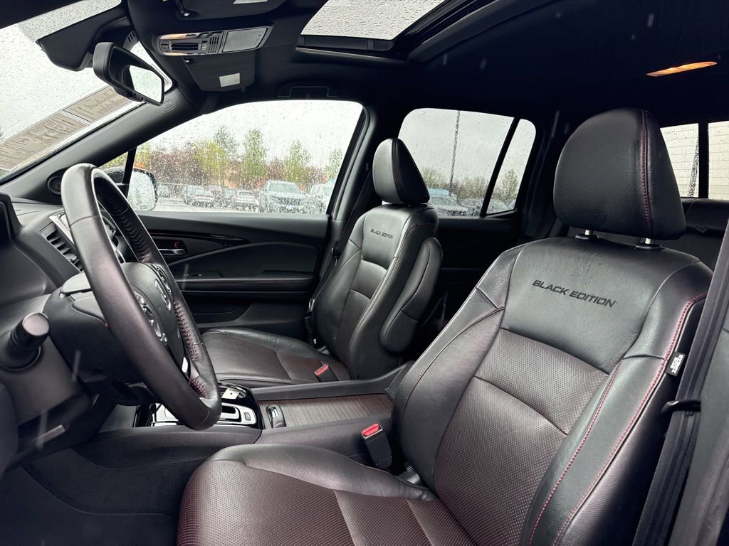 Used 2017 Honda Ridgeline Black Edition image 9