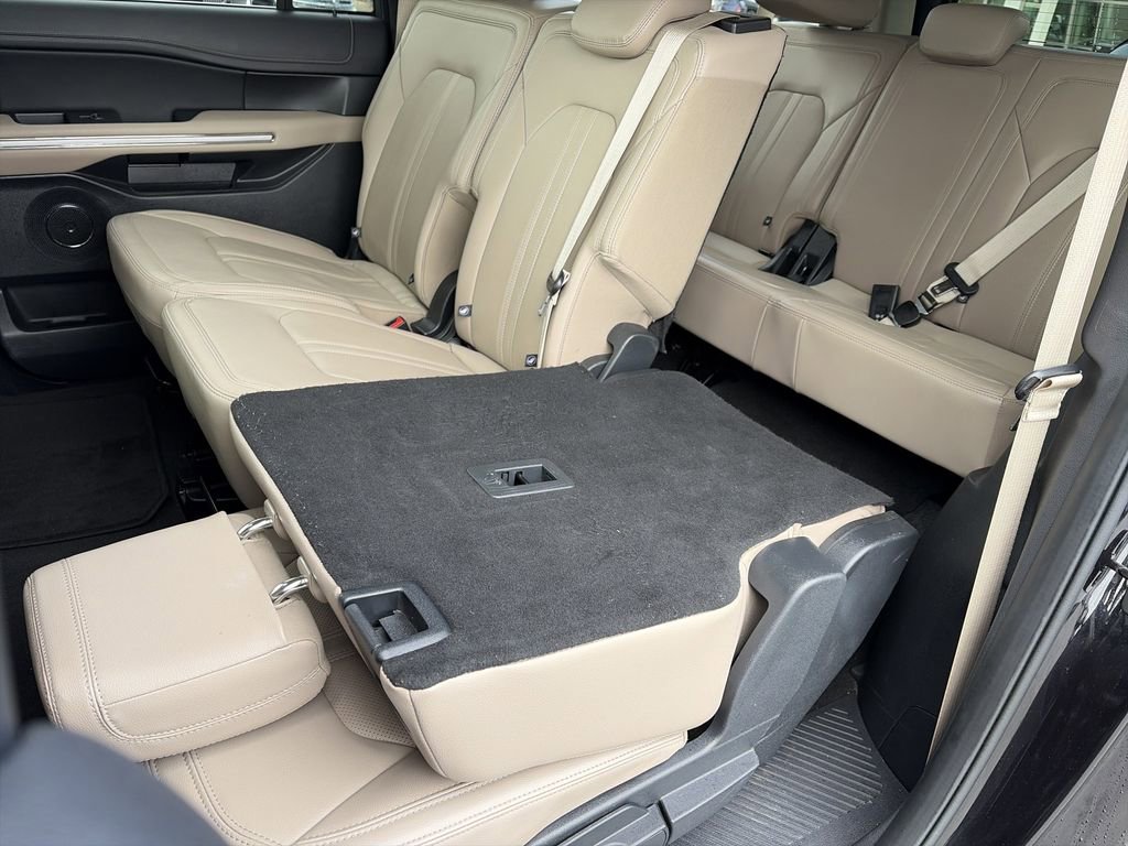 Used 2024 Ford Expedition Max Limited AWD/4WD image 22