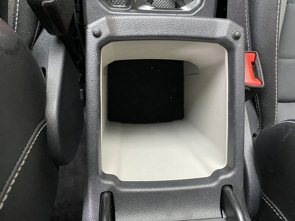 Used 2022 Volkswagen Taos SE w/ Panoramic Sunroof Package image 33