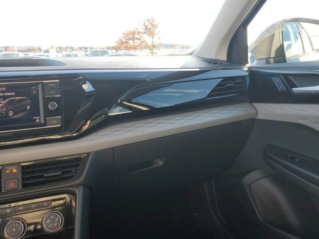 Used 2024 Volkswagen Taos S image 28