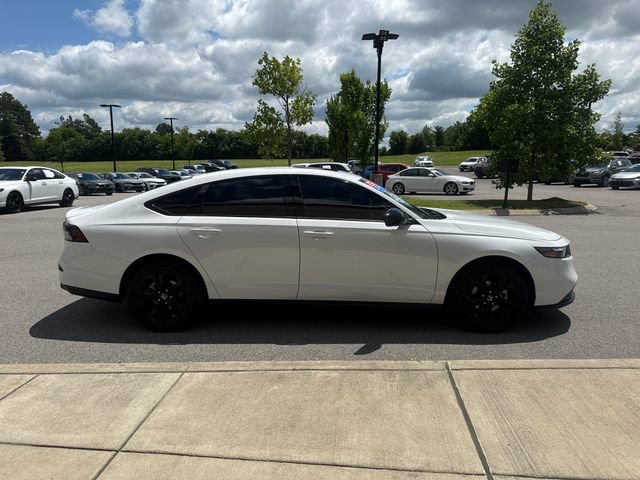 Certified 2025 Honda Accord SE image 5