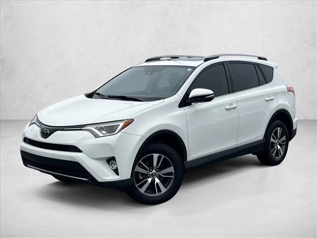 Used 2018 Toyota RAV4 XLE image 1