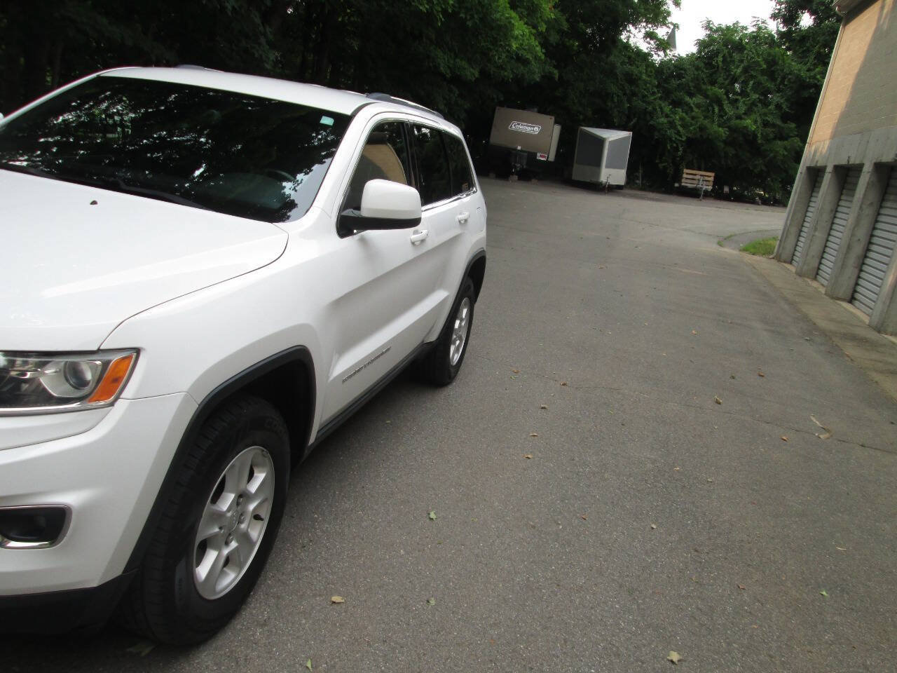 Used 2016 Jeep Grand Cherokee Laredo w/ Quick Order Package 23E AWD/4WD image 7