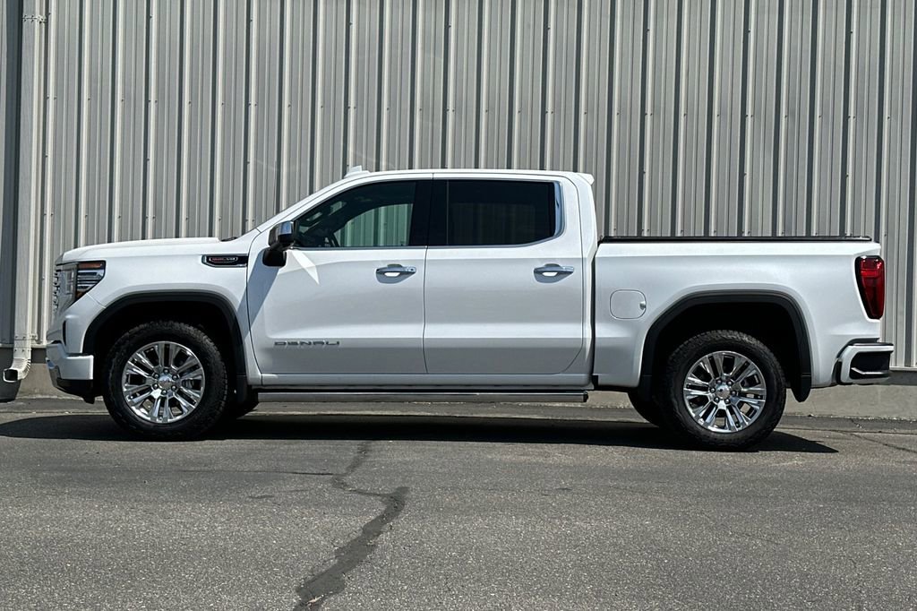 Used 2025 GMC Sierra 1500 Denali w/ Technology Package AWD/4WD image 7