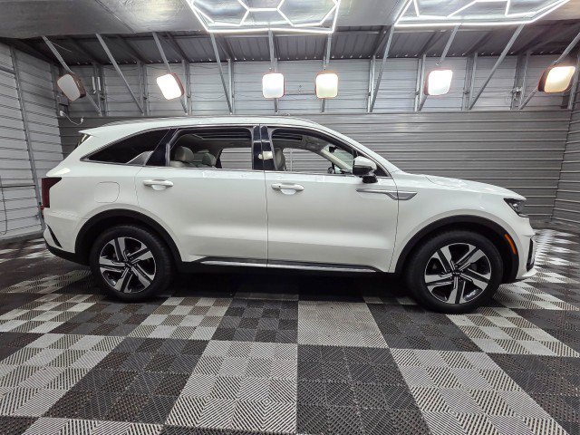 Used 2022 Kia Sorento SX Prestige w/ Panoramic Sunroof Package AWD/4WD image 9