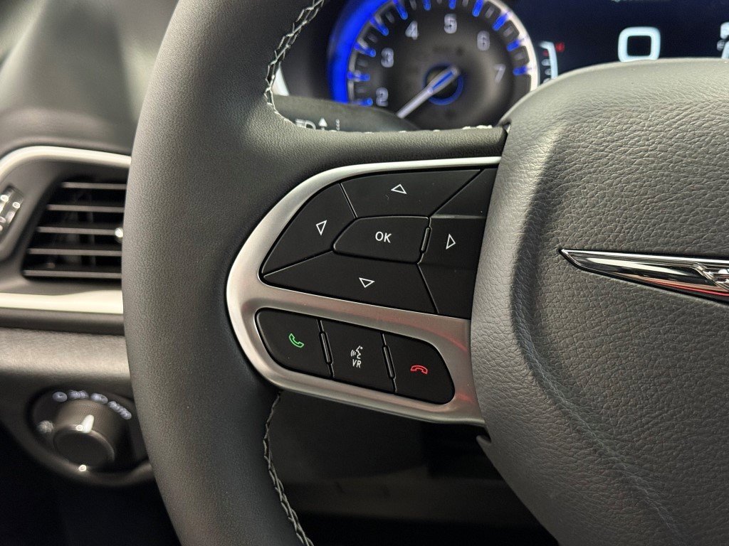 New 2026 Chrysler Voyager LX image 29