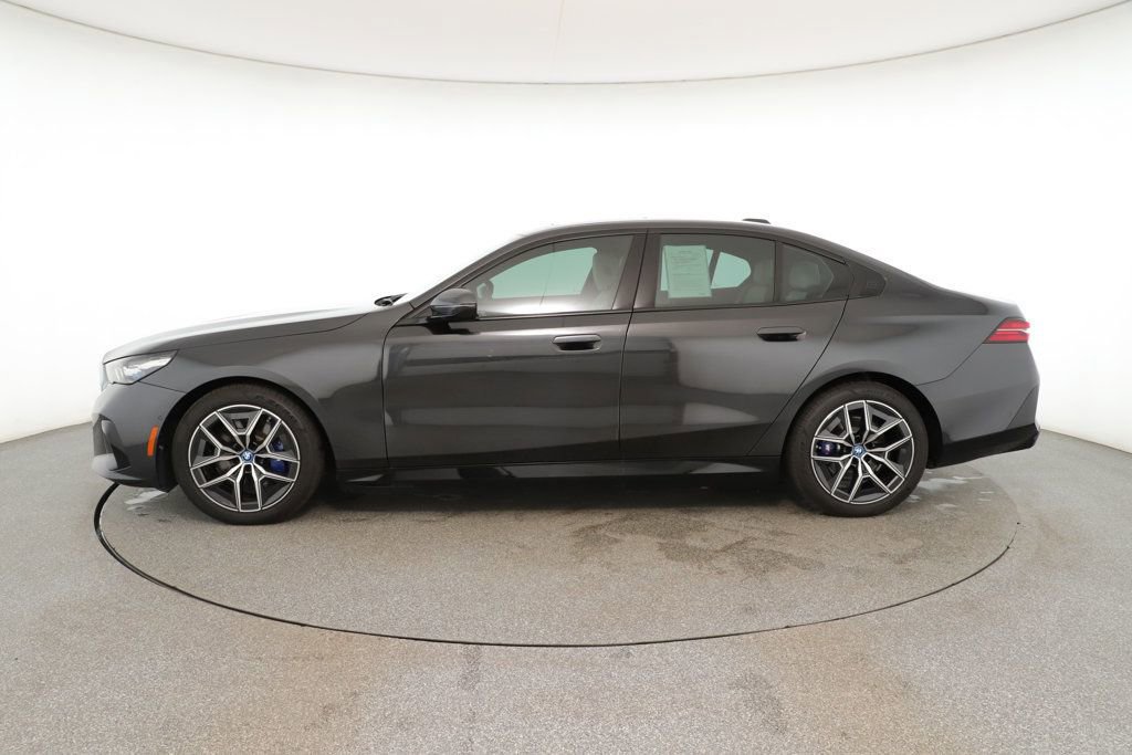 Used 2024 BMW i5 eDrive40i w/ M Sport Package image 2