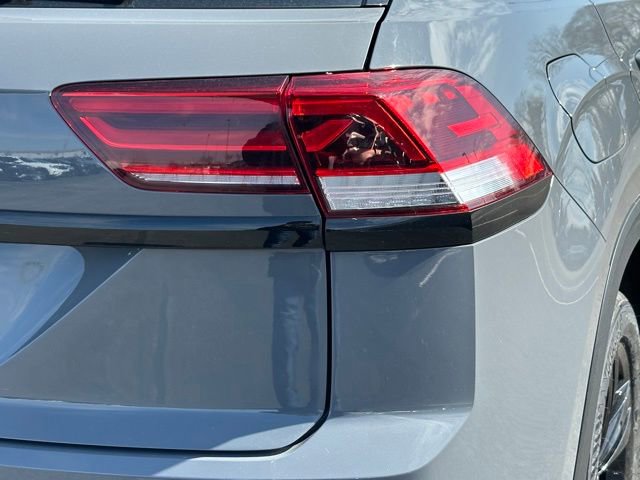 Certified 2023 Volkswagen Atlas Cross Sport SEL R-Line image 15