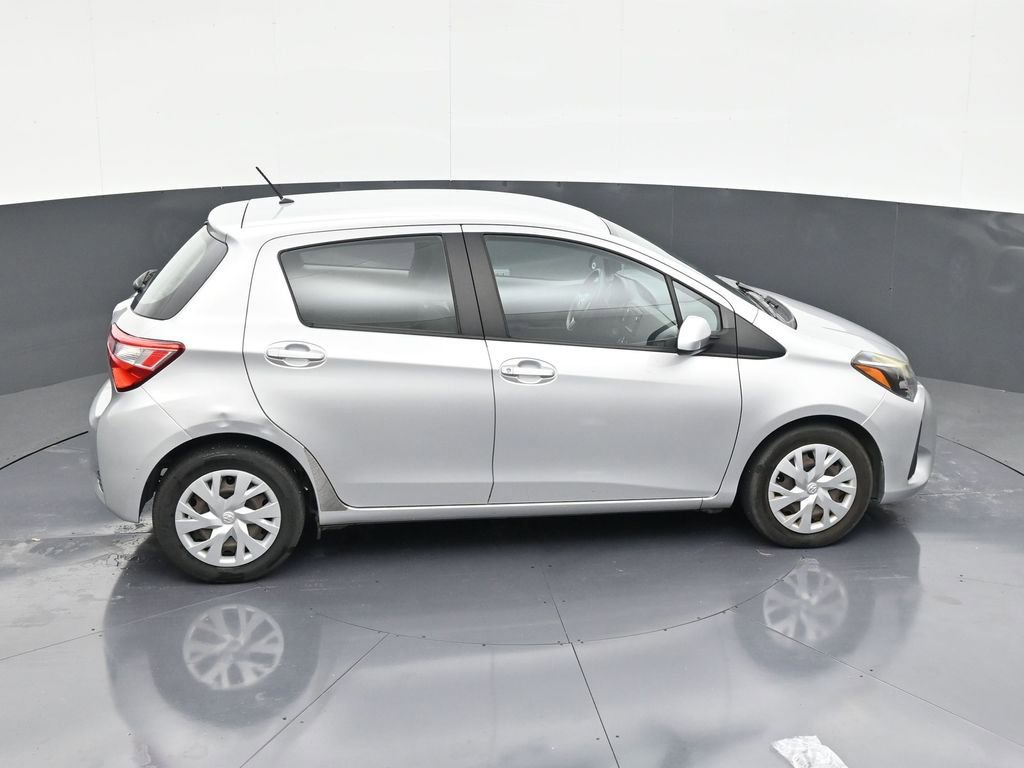 Used 2018 Toyota Yaris L FWD image 17