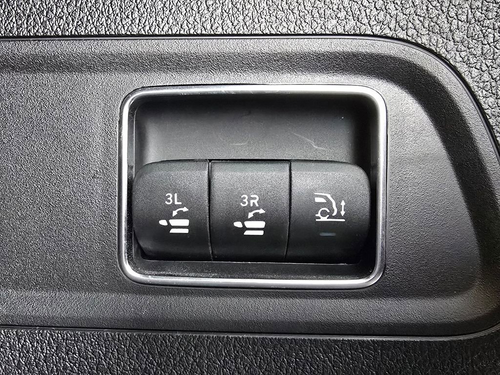 Certified 2023 Mercedes-Benz GLS 450 4MATIC image 20