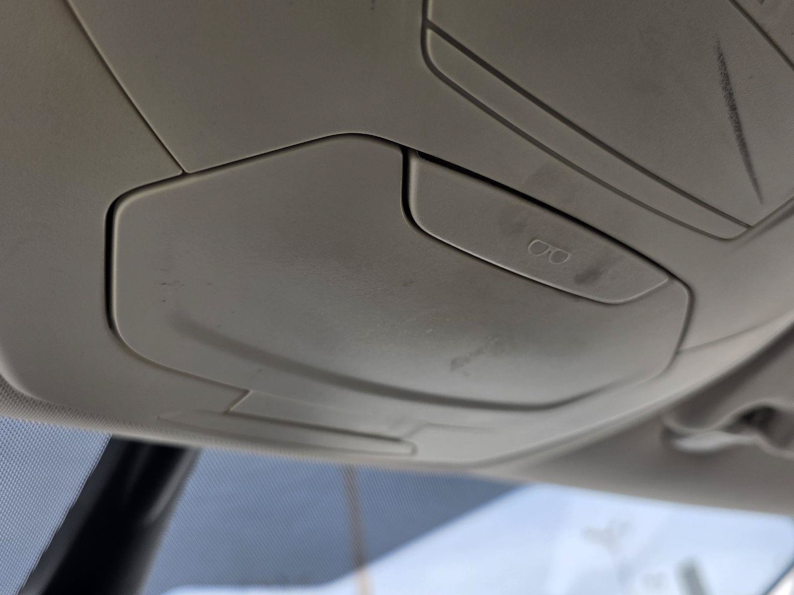 Used 2018 Ford C-MAX Titanium FWD image 23