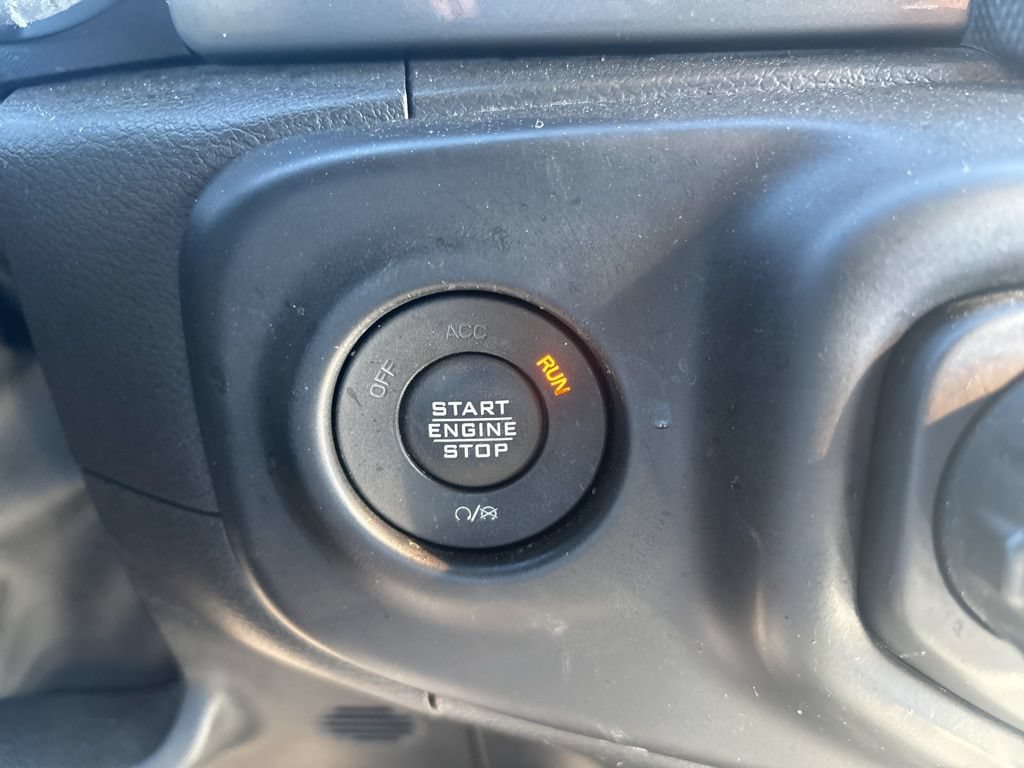 Used 2022 Jeep Wrangler Unlimited Sahara w/ LED Lighting Group AWD/4WD image 24