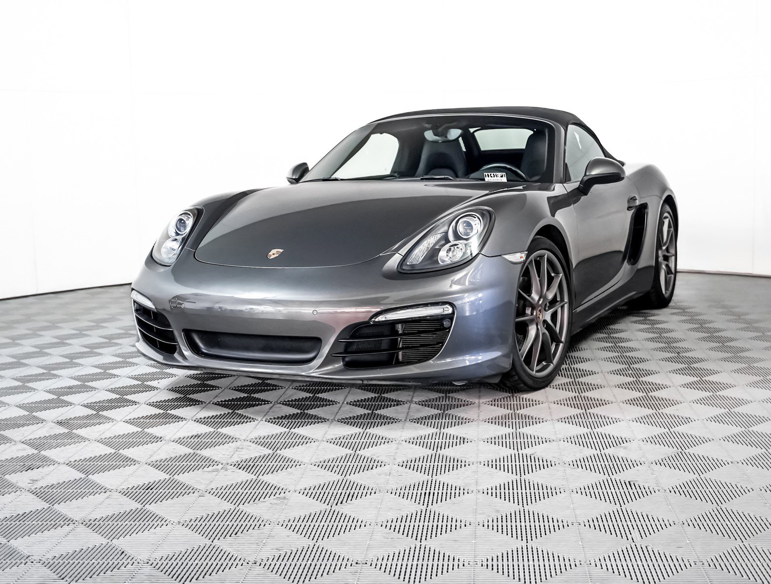 Used 2015 Porsche Boxster image 6