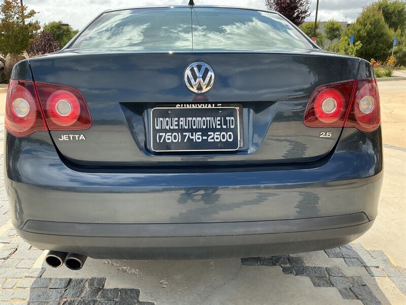 Used 2010 Volkswagen Jetta S FWD image 15