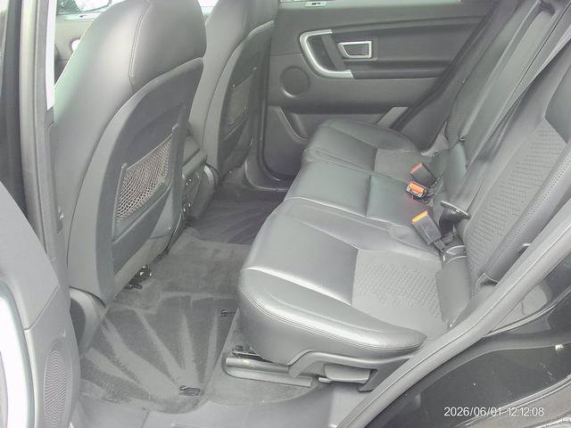 Used 2017 Land Rover Discovery Sport SE AWD/4WD image 5
