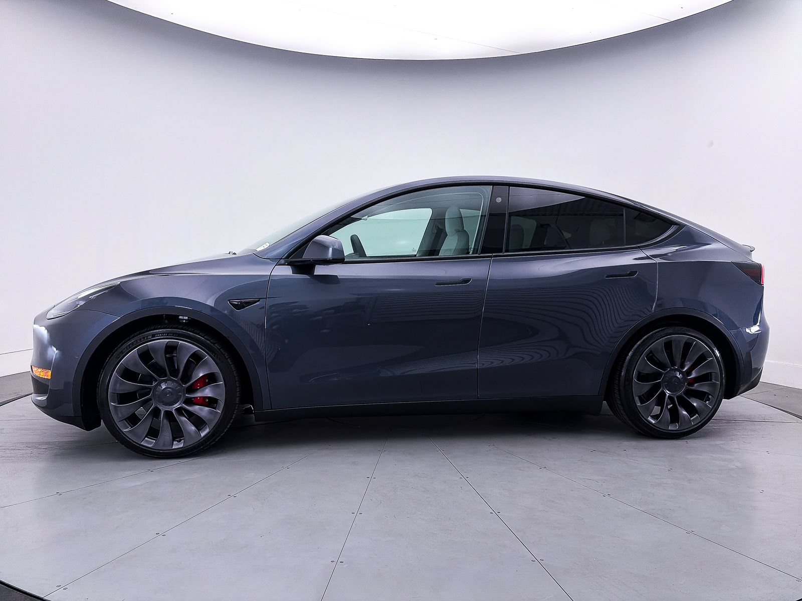 Used 2022 Tesla Model Y Performance AWD/4WD image 35