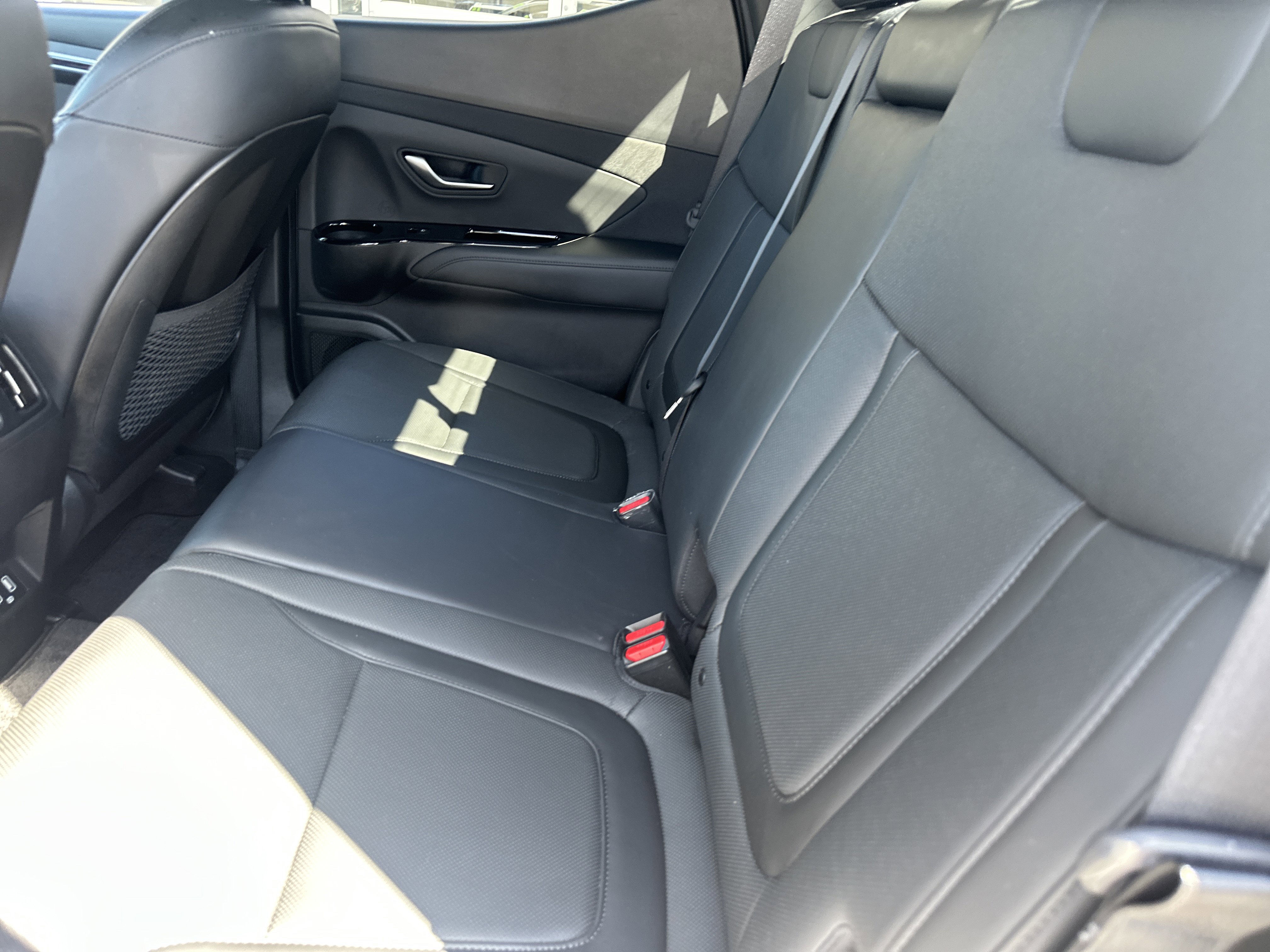 Used 2023 Hyundai Santa Cruz Limited AWD/4WD image 9
