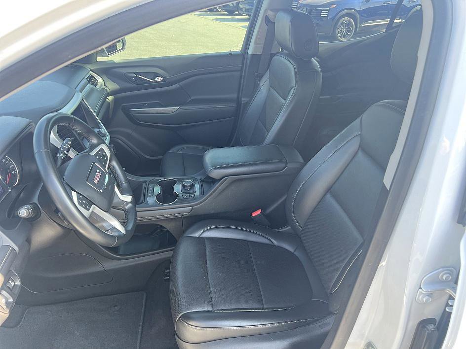 Used 2023 GMC Acadia SLT image 14