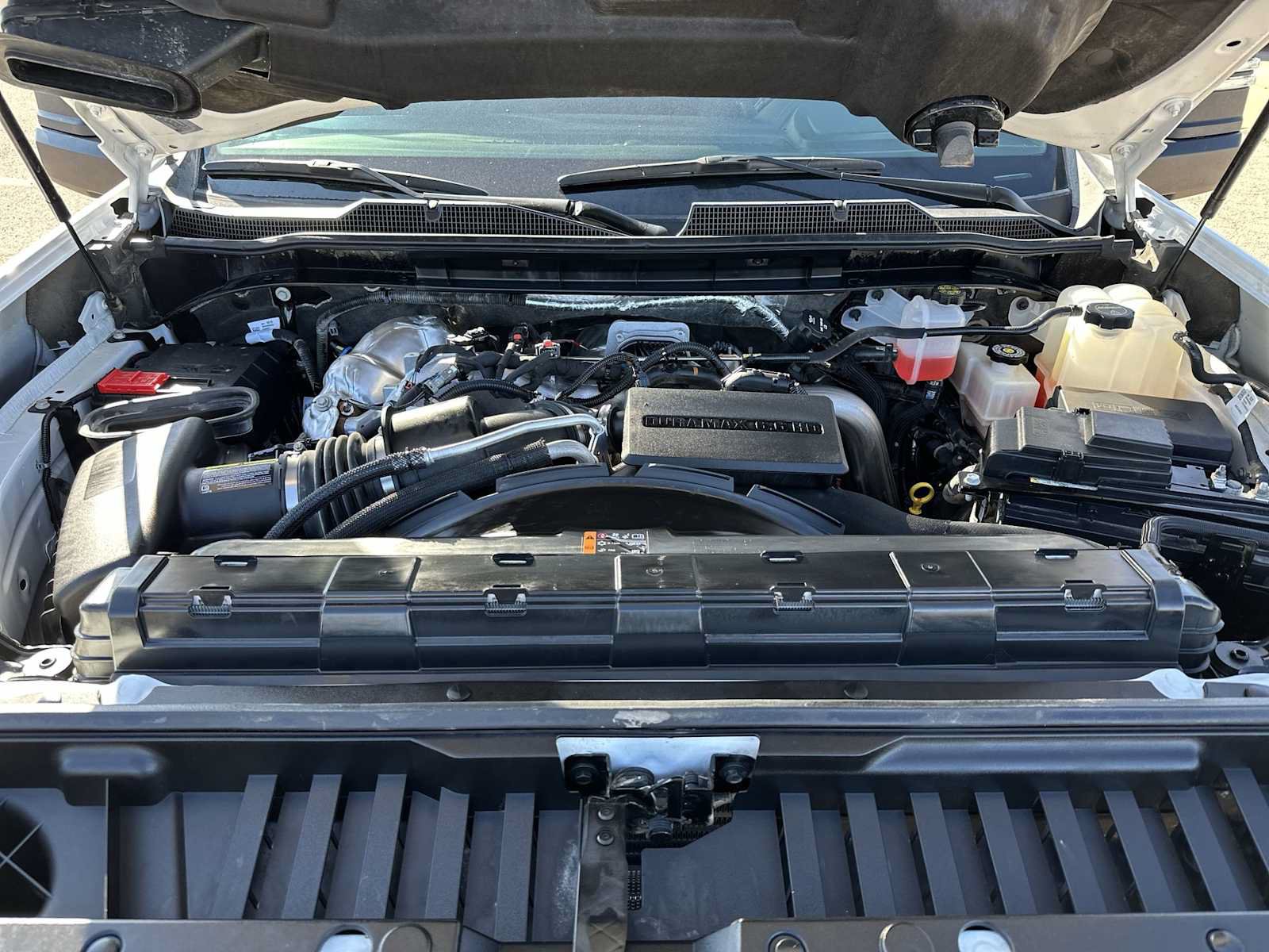 Used 2025 Chevrolet Silverado 2500 LT w/ Convenience Package AWD/4WD image 17