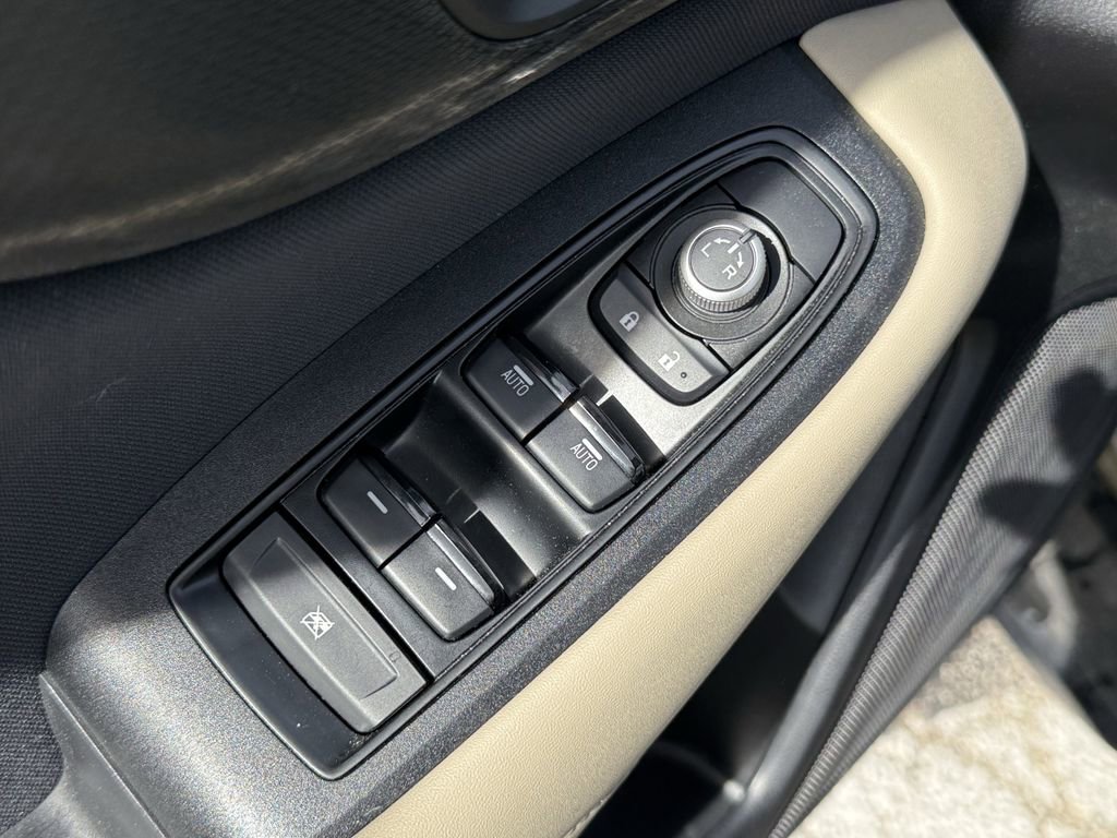 Used 2024 Subaru Outback Premium image 11