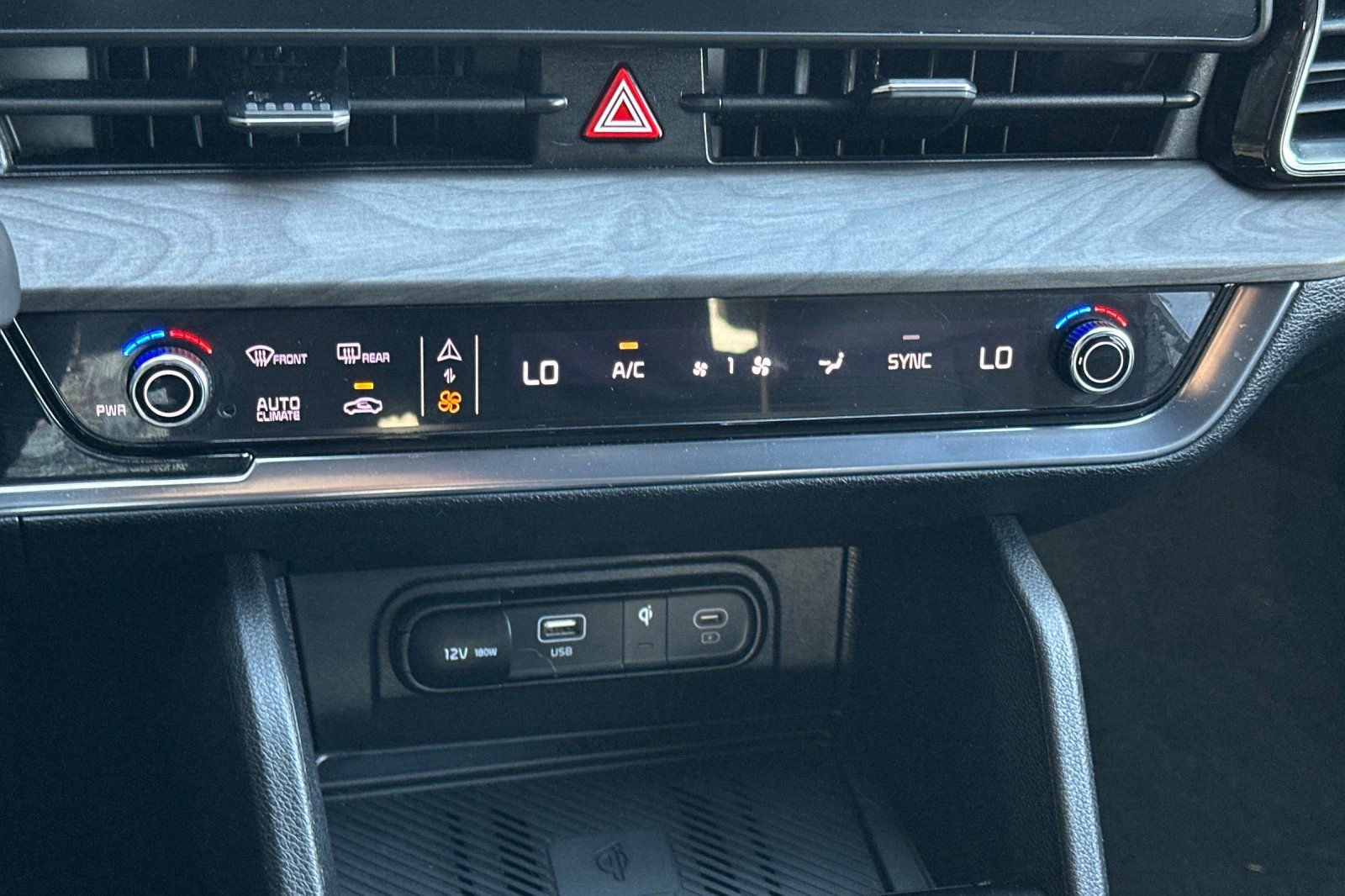 Certified 2024 Kia Sportage X-Line image 21