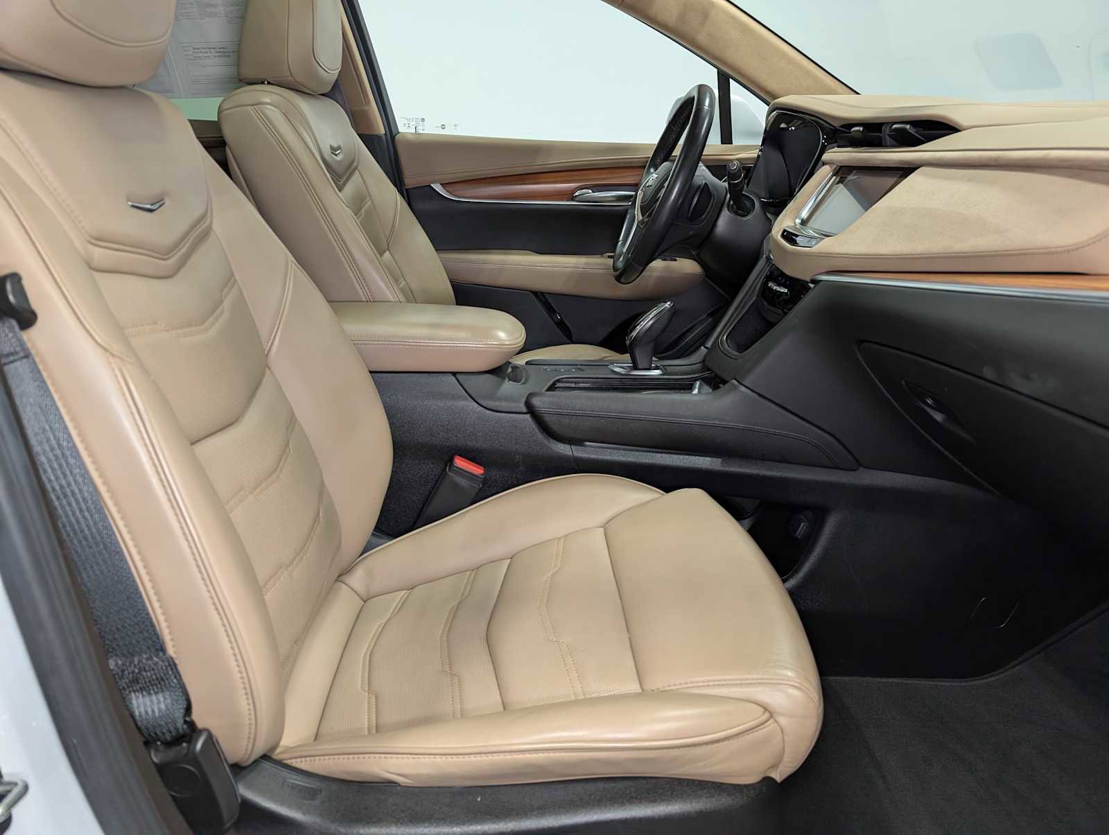 Used 2018 Cadillac XT5 Platinum w/ Driver Assist Package AWD/4WD image 41